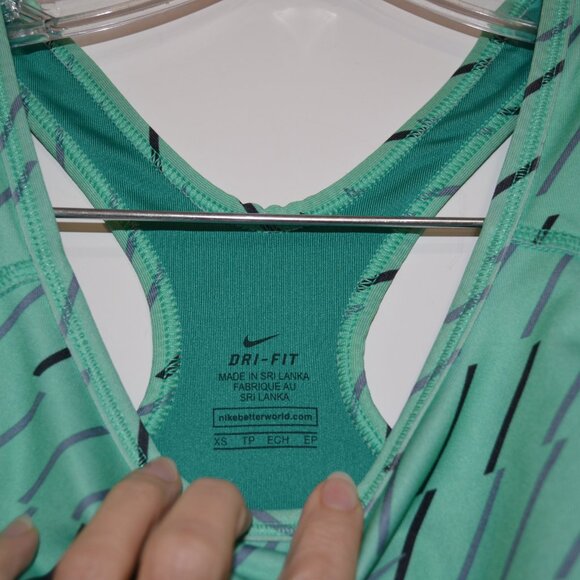 NIKE  Better Fit DRI-FIT Neon Green-Grey Sport Active Wear Stretchy Crop Top XS - Picture 3 of 4